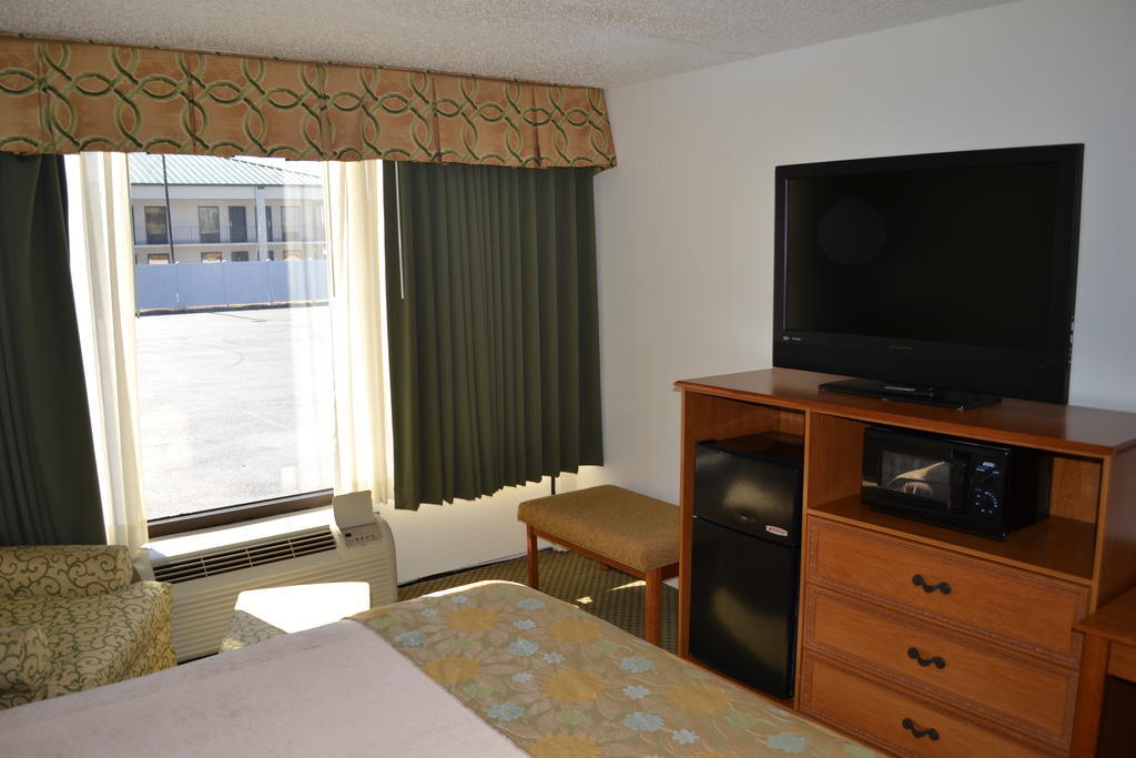 Jameson Inn & Suites Боулинг Грин Экстерьер фото
