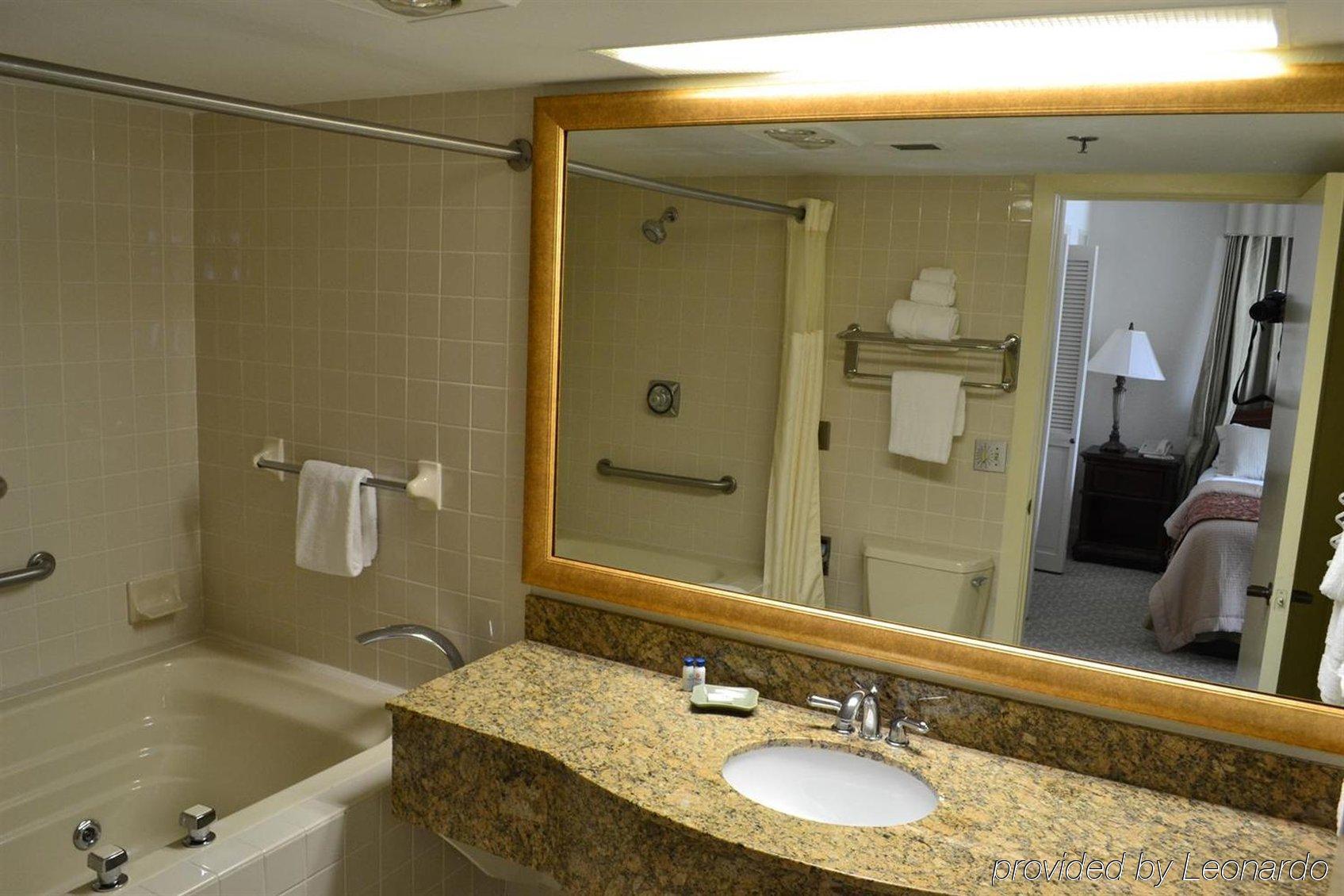 Jameson Inn & Suites Боулинг Грин Экстерьер фото